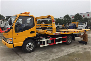 湘西哪里有拖车服务